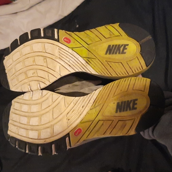 Nike Air Max Alpha Hyperfuse - Picture 5 of 5